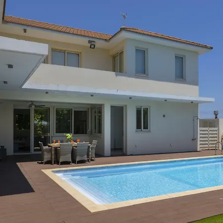 Marisol Kiti Larnaca