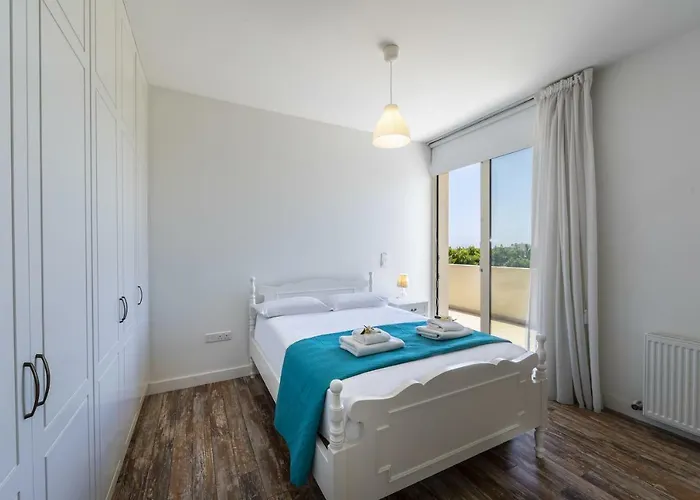 Marisol Kiti * לרנקה