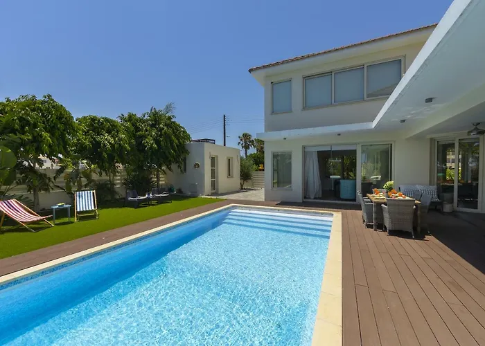 וילה Marisol Kiti *