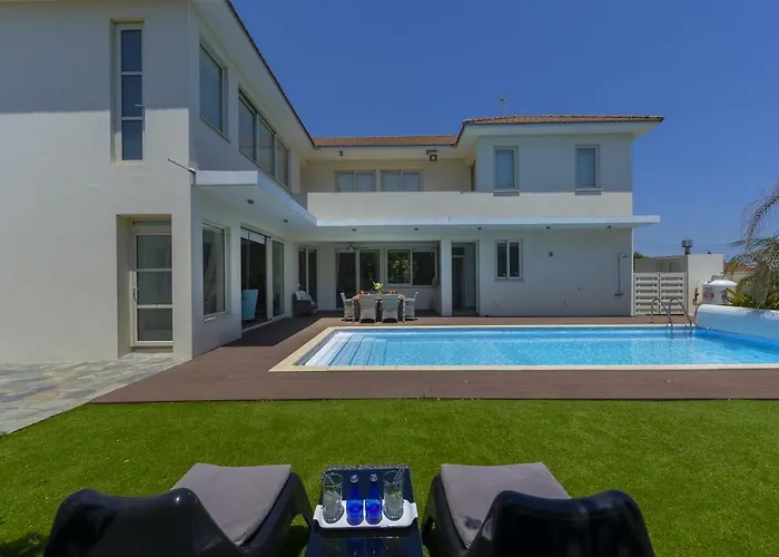 וילה Marisol Kiti