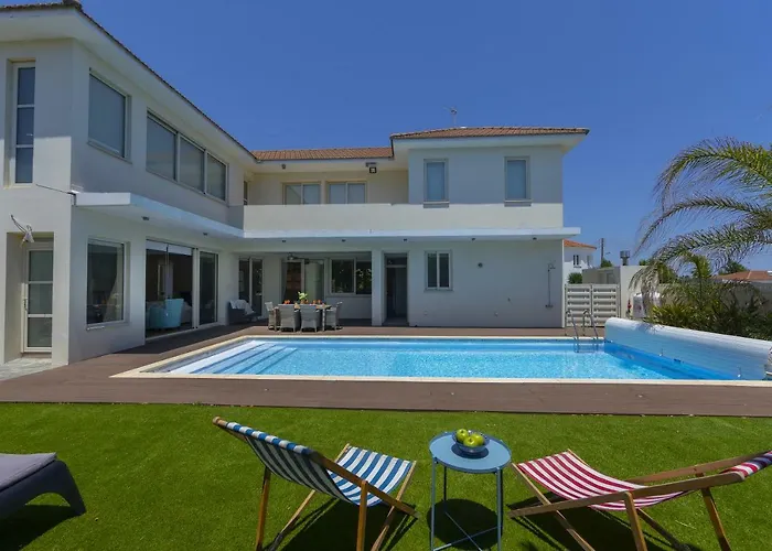 וילה Marisol Kiti לרנקה