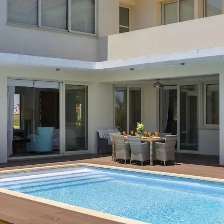 Marisol Kiti Larnaca